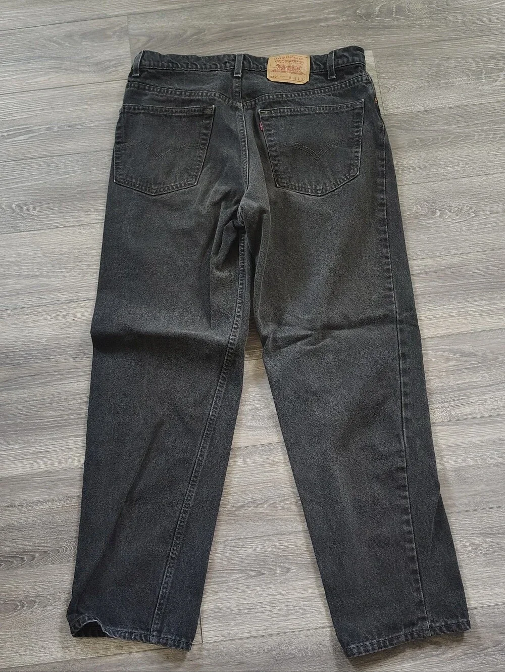 Vintage 90s Levi's 550 black denim jeans 38X32